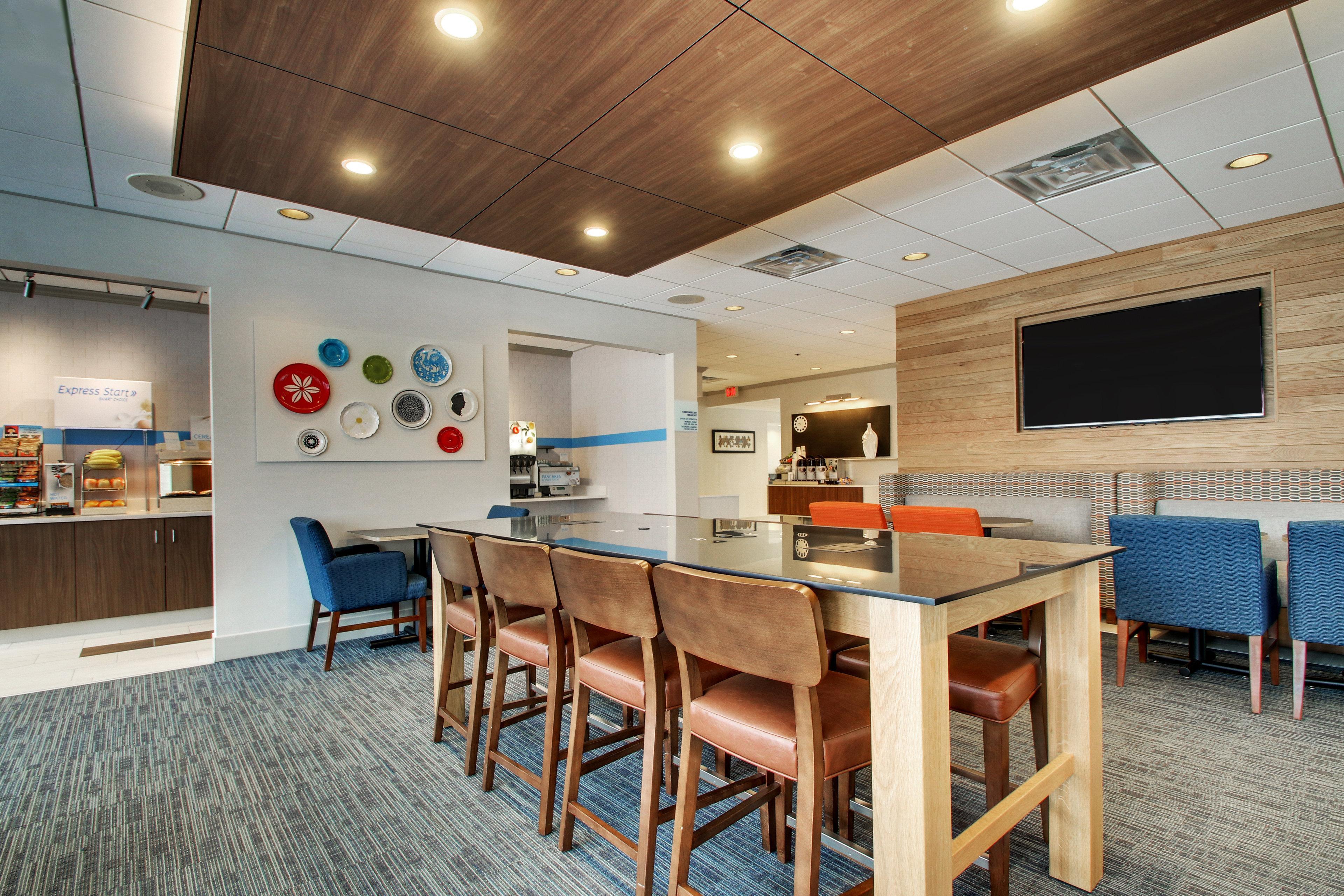 Holiday Inn Express Poughkeepsie By Ihg Exterior photo
