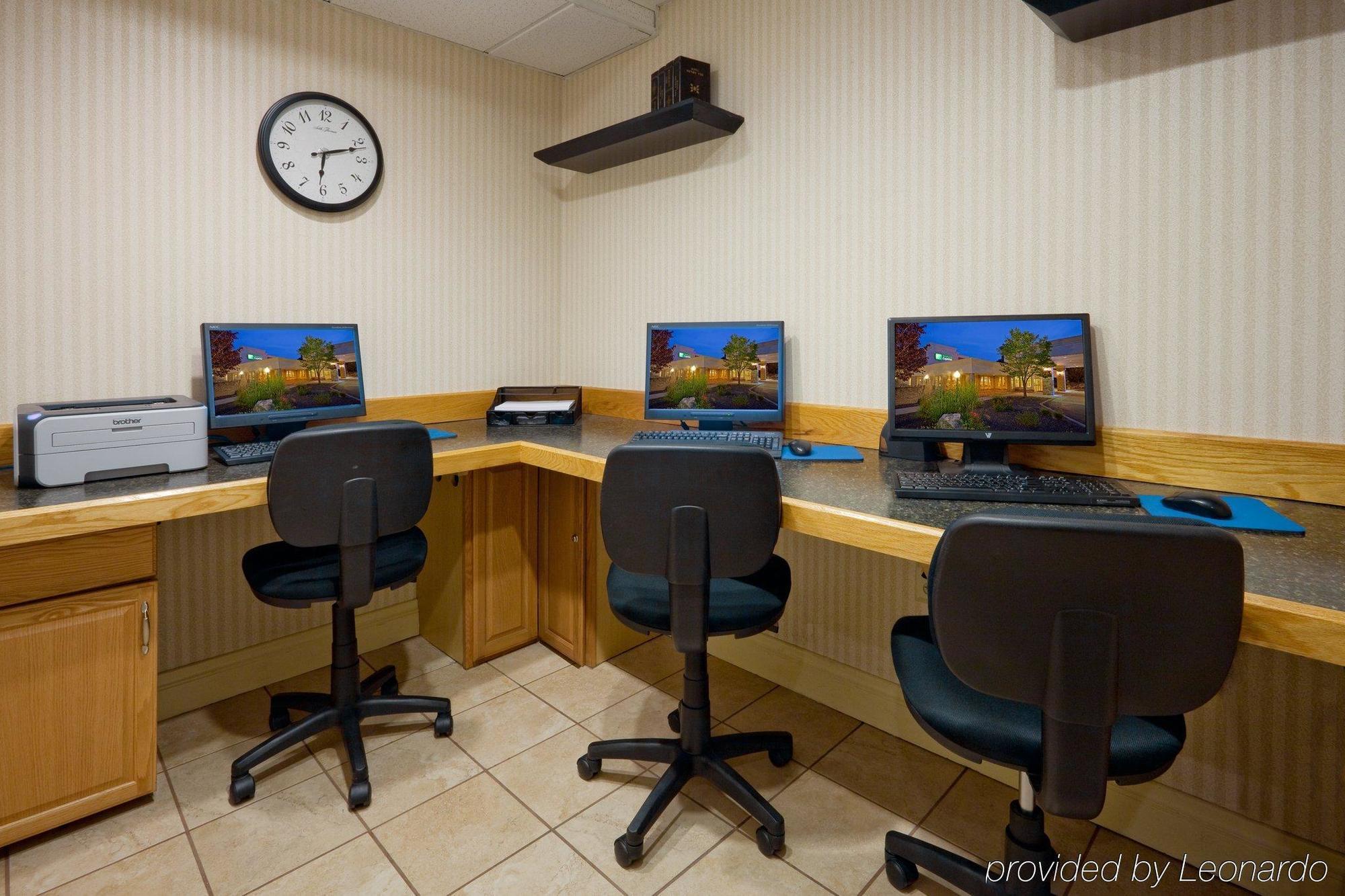 Holiday Inn Express Poughkeepsie By Ihg Facilities photo