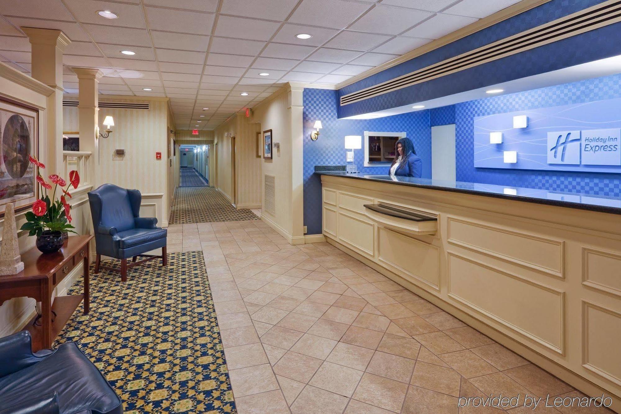Holiday Inn Express Poughkeepsie By Ihg Exterior photo